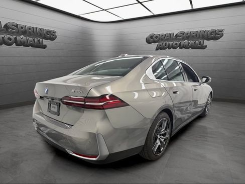 Used 2026 BMW 530i RWD image 5