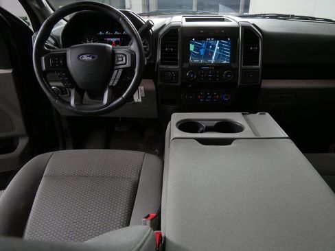 Used 2018 Ford F150 XLT w/ Equipment Group 302A Luxury AWD/4WD image 17