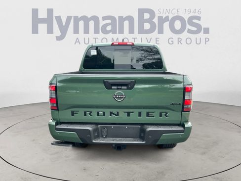 New 2026 Nissan Frontier SV w/ Tow Package AWD/4WD image 4