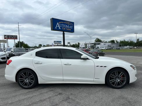 Used 2018 Maserati Ghibli S GranLusso RWD image 6