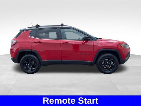 Used 2023 Jeep Compass Trailhawk w/ Sun and Sound Group AWD/4WD image 6