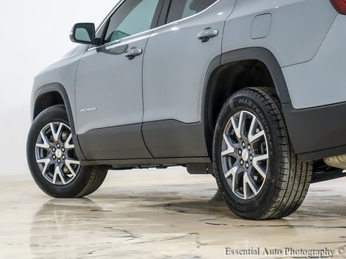 Used 2023 GMC Acadia SLT w/ Preferred Package AWD/4WD image 11