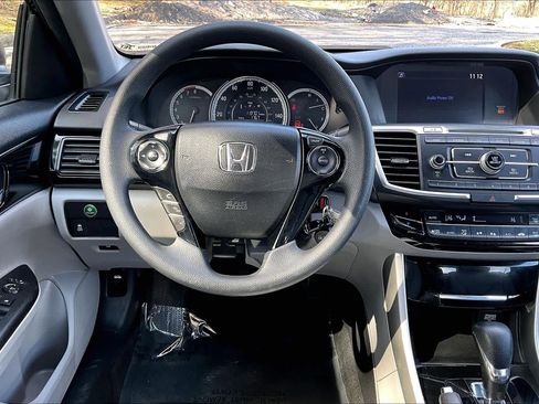 Used 2016 Honda Accord LX image 6