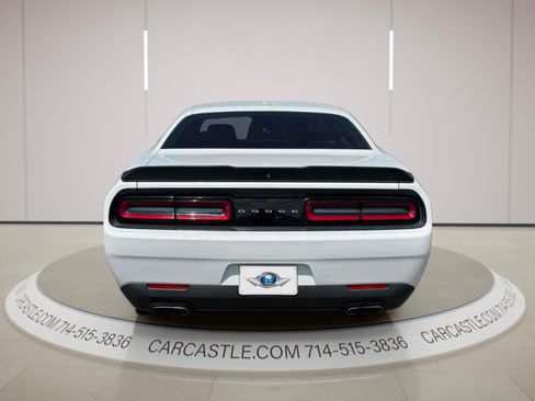 Used 2018 Dodge Challenger SXT Plus RWD image 4