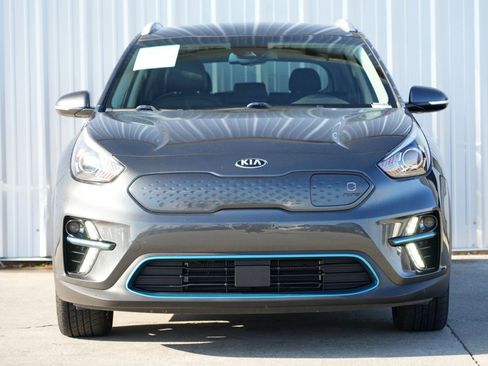Used 2020 Kia Niro EX w/ Cold Weather Package image 6