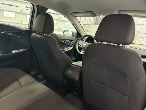 Used 2023 Chevrolet Malibu LS FWD image 29
