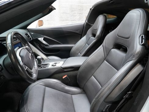 Used 2018 Chevrolet Corvette Stingray Coupe RWD image 45