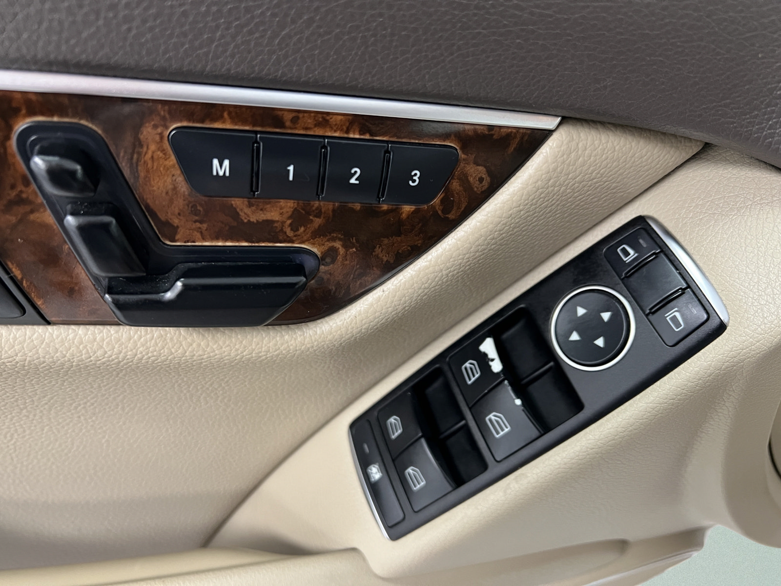 Used 2013 Mercedes-Benz C 300 4MATIC Sedan image 14