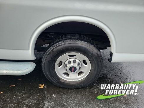 Used 2024 GMC Savana 2500 w/ Driver Convenience Package image 21