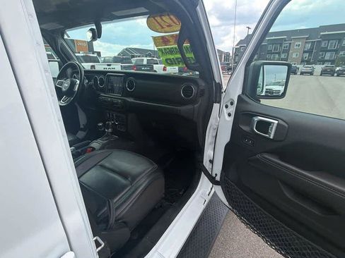 Used 2021 Jeep Wrangler Unlimited Sahara w/ Cold Weather Group AWD/4WD image 29