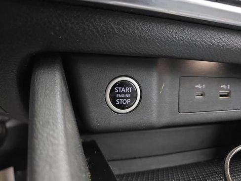 Used 2021 Nissan Rogue SV image 34