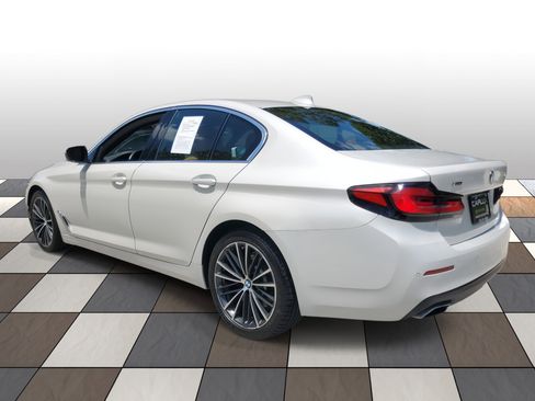 Used 2022 BMW 530i xDrive w/ Convenience Package image 6