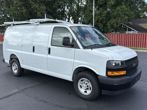 Used 2025 Chevrolet Express 2500 w/ Driver Convenience Package RWD image 1