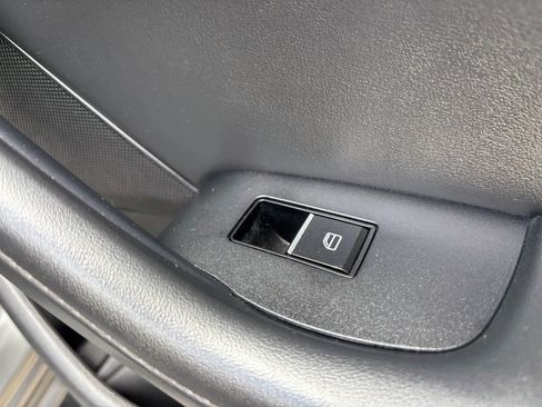 Used 2023 MAZDA MAZDA3 s FWD image 45