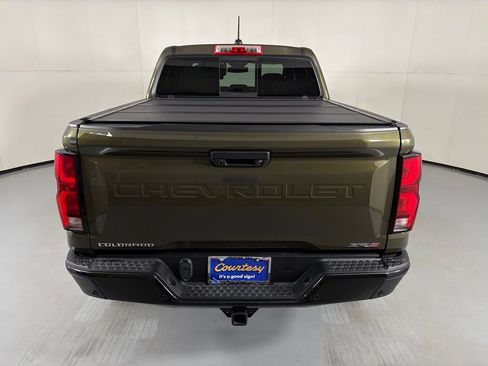 Used 2025 Chevrolet Colorado ZR2 AWD/4WD image 7