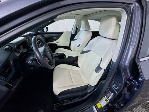 Used 2022 Lexus ES 300h w/ Premium Package FWD image 10