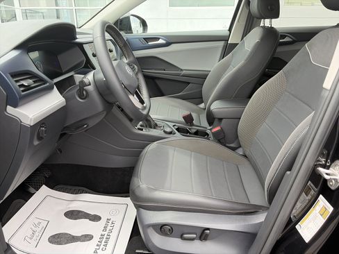 Certified 2024 Volkswagen Taos SE AWD/4WD image 12
