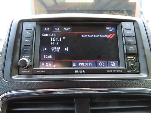 Used 2019 Dodge Grand Caravan GT FWD image 19