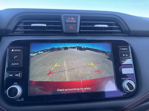 Used 2025 Nissan Versa SR w/ Trunk Package image 43