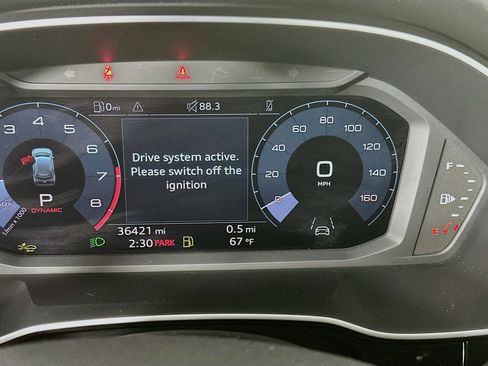 Used 2025 Audi Q3 2.0T Premium AWD/4WD image 19