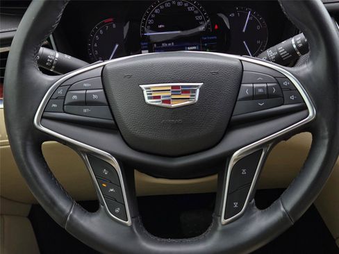 Used 2017 Cadillac XT5 Premium Luxury FWD image 17