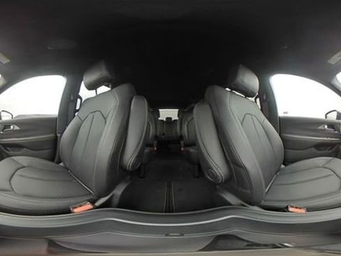 New 2026 Chrysler Voyager LX image 42