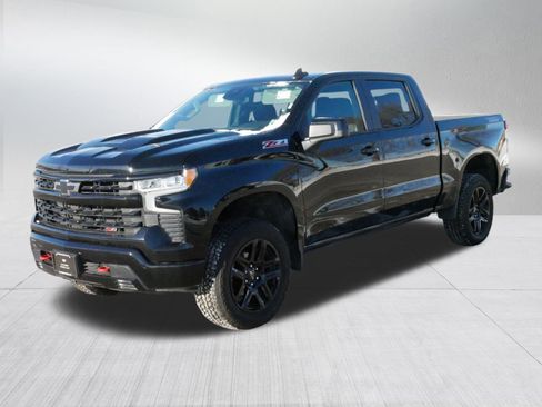 Used 2024 Chevrolet Silverado 1500 LT Trail Boss image 3