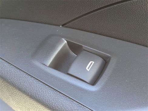 New 2026 Chevrolet Trax LS w/ LS Convenience Package image 28