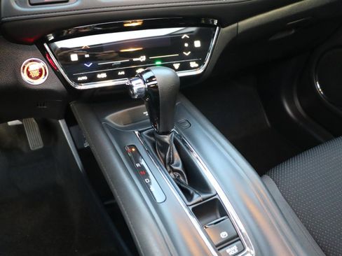 Used 2022 Honda HR-V EX image 14