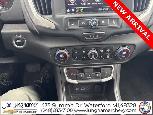 Used 2023 GMC Terrain SLE w/ Driver Convenience Package image 19