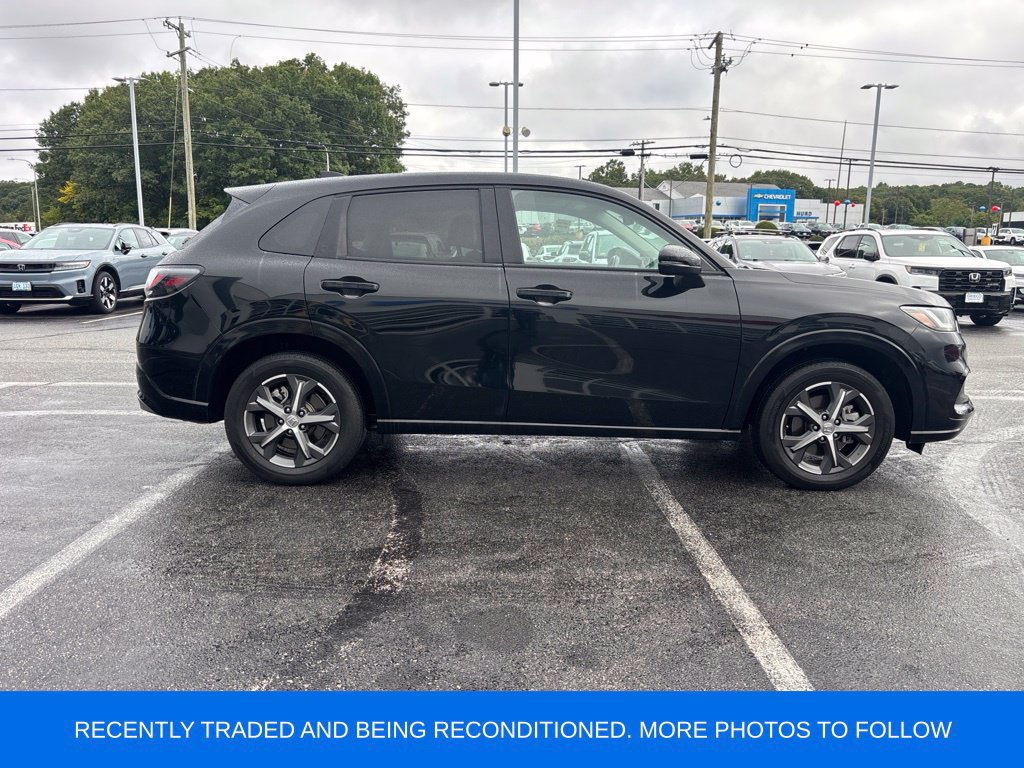 Used 2024 Honda HR-V EX-L image 2