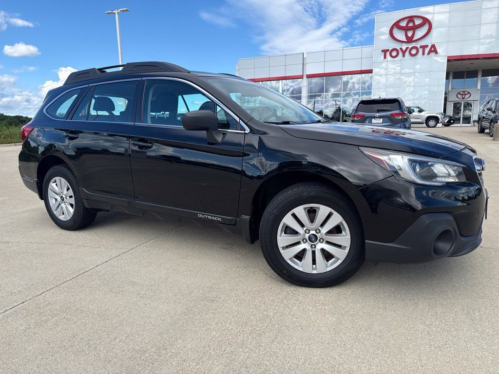 Used 2018 Subaru Outback 2.5i AWD/4WD image 2