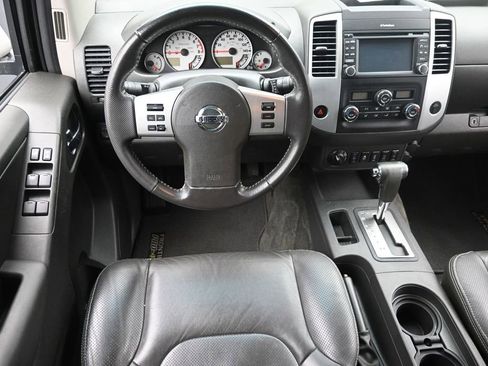 Used 2015 Nissan Frontier PRO-4X w/ Pro-4x Luxury Package AWD/4WD image 11