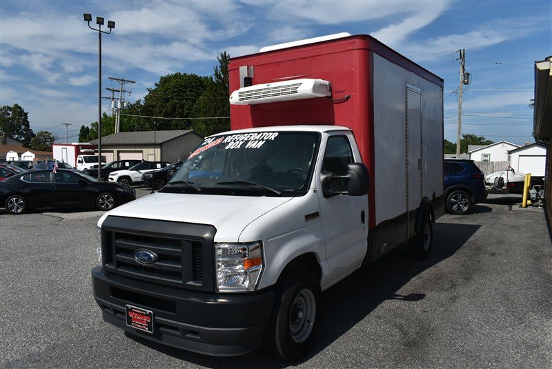Used 2024 Ford E-350 and Econoline 350 Super Duty w/ Power Windows & Locks Group RWD image 5