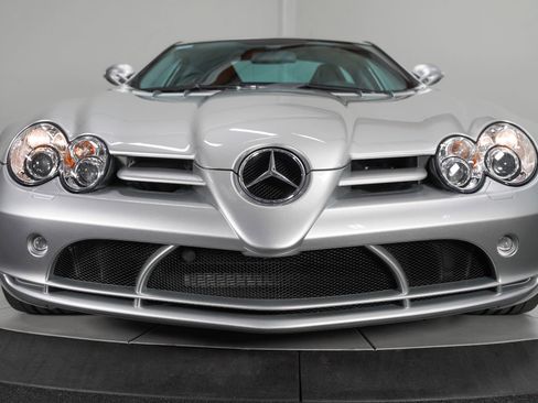 Used 2006 Mercedes-Benz SLR image 15