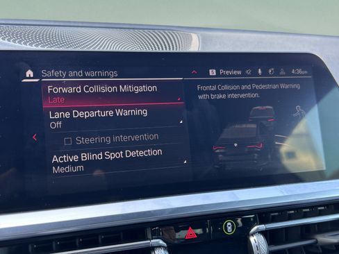 Used 2022 BMW M4 Coupe image 18