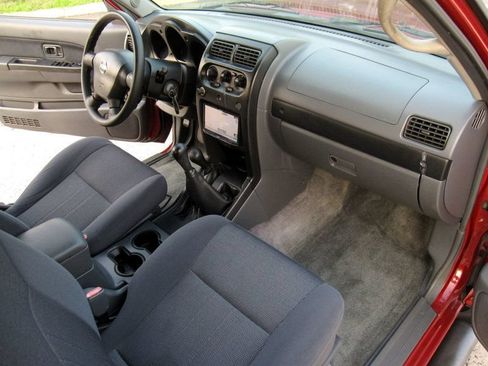 Used 2004 Nissan Frontier XE w/ (PWR) XE Pwr Pkg AWD/4WD image 25