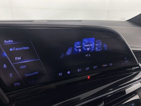 Certified 2024 Cadillac Escalade Sport w/ LPO, ONYX Package image 16