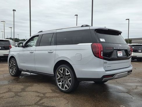 New 2026 Ford Expedition Max Platinum AWD/4WD image 3