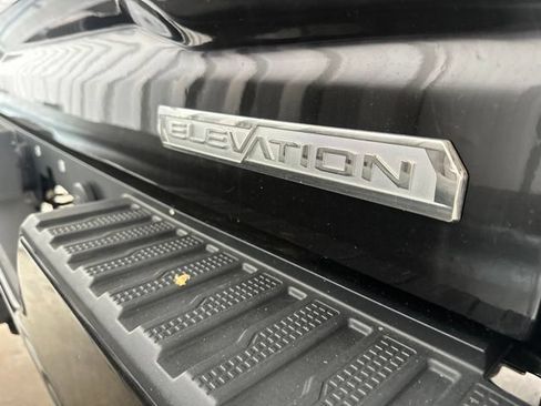 Used 2019 GMC Sierra 1500 Elevation w/ Elevation Value Package AWD/4WD image 11