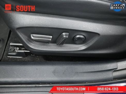 Used 2021 Toyota Camry SE w/ Convenience Package image 21