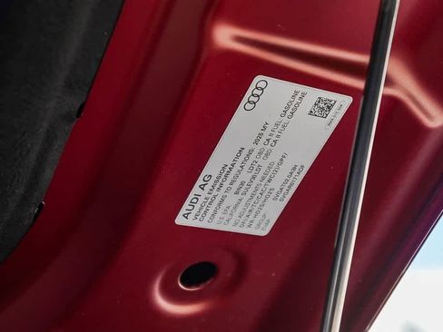 New 2025 Audi Q5 Premium image 31