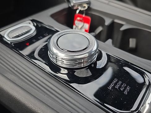 New 2026 Jeep Cherokee Limited AWD/4WD image 15