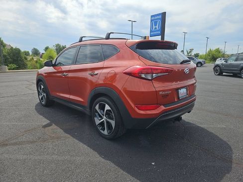 Used 2016 Hyundai Tucson Limited w/ Option Group 03 AWD/4WD image 3
