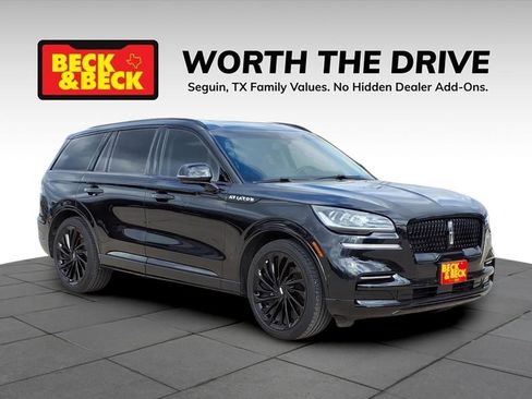 Used 2023 Lincoln Aviator Reserve w/ Equipment Group 201A image 3