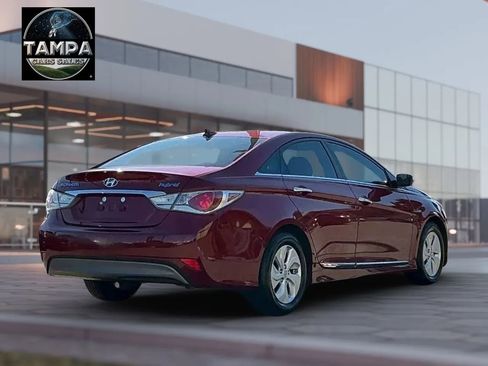 Used 2015 Hyundai Sonata Hybrid image 5