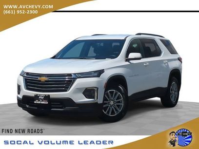 Used 2023 Chevrolet Traverse LT