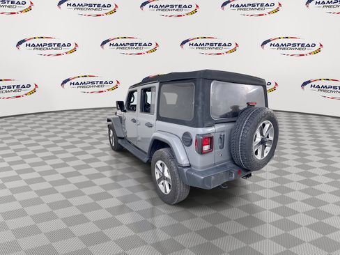 Used 2020 Jeep Wrangler Unlimited Sahara AWD/4WD image 6