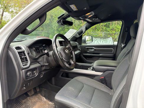 Used 2022 RAM 1500 Big Horn AWD/4WD image 5