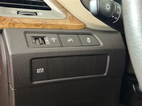 Used 2016 Hyundai Santa Fe Sport FWD image 20